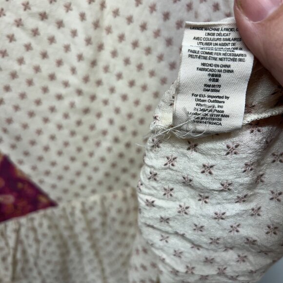 Free People Patchwork Boho Peplum Top M Cream & Purple 100% Rayon - Picture 7 of 8